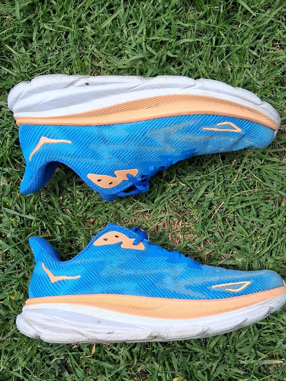 Hoka Clifton 9 Sneakers in Blue and Orange - Picture 3 of 13